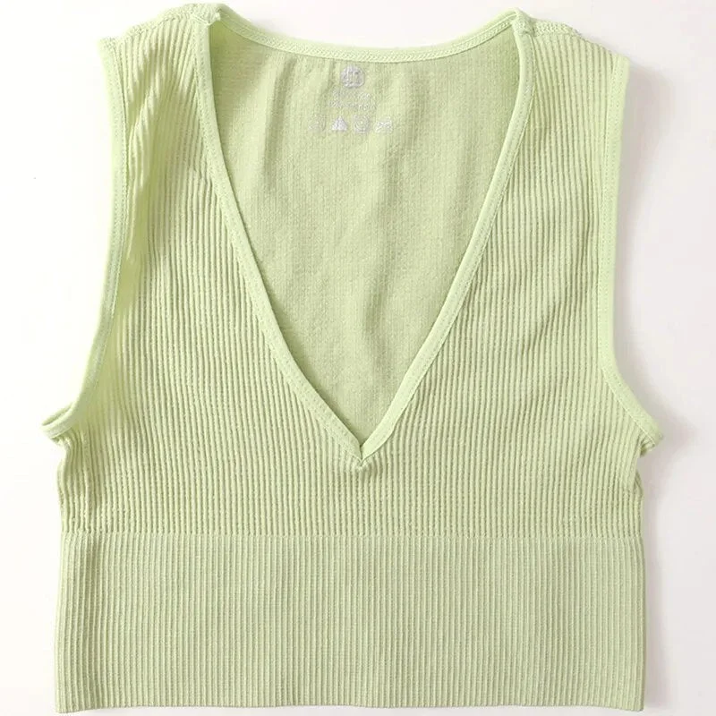 light green / M