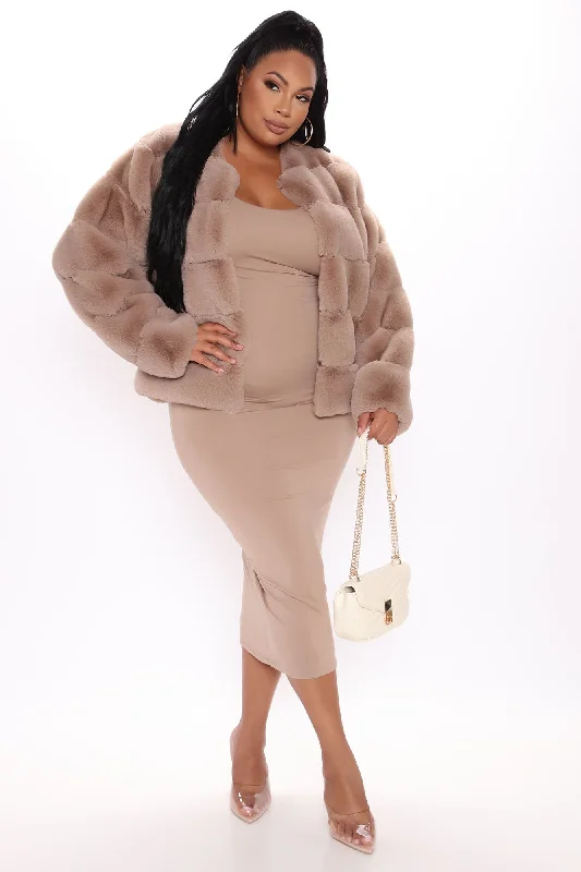 She Got Ready Faux Fur Coat - Mocha